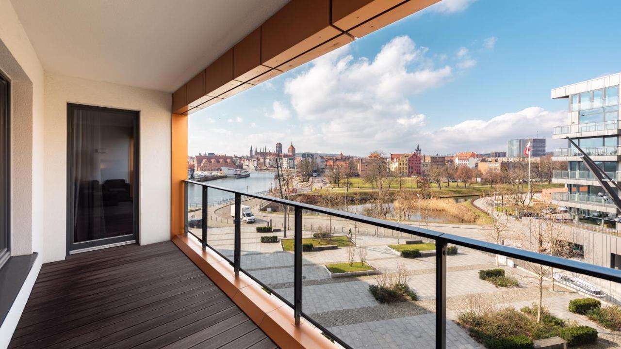 Flatbook - City Center Apartments Brabank With Parking 그단스크 외부 사진